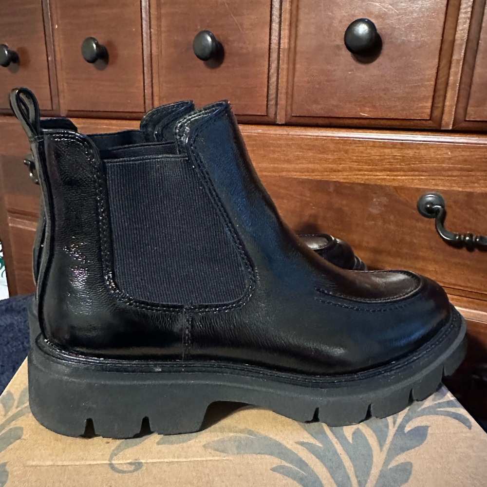 Practically NIB Softt black booties - Picture 8 of 10